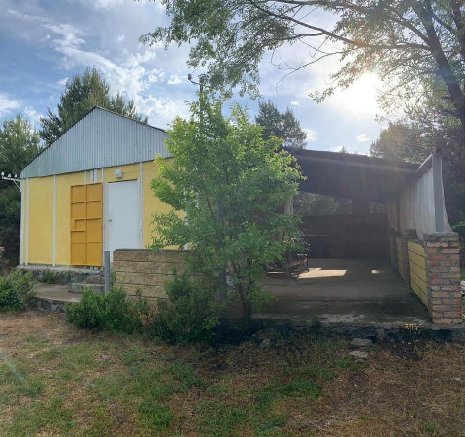 Guest House At The Lake Sewan Exterior foto
